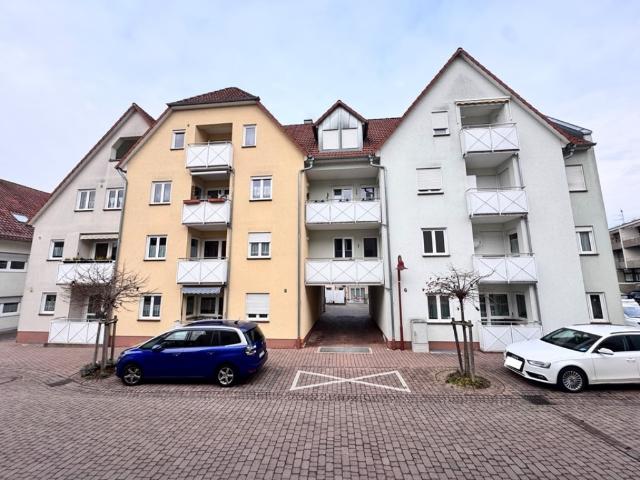 Kleine seniorengerechte Eigentumswohnung in zentraler Lage