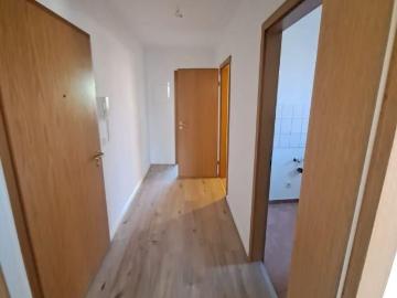 kleine Singlewohnung in ruhigem Mehrfamilienhaus, nahe Neuberts Restaurant