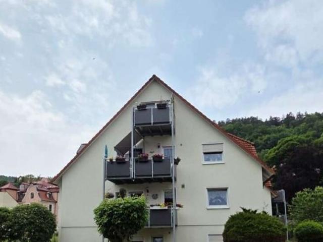 Kleine Sparbüchse in guter Lage