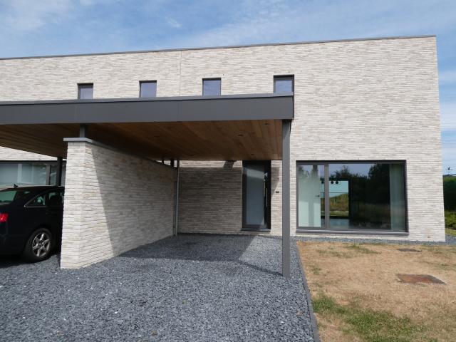 Kleine Spouwen, Eengezinswoning Recent nieuwbouwwoning, zeer mooie afwerking, 3 slpk, tuin, rustige ligging IMMO PAULY BV