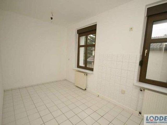 Frisch renovierte 2 Zimmer Erdgeschosswohnung