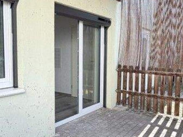Kleine Wohnung mit großer Terrasse 1 Zimmer im Erdgeschoss