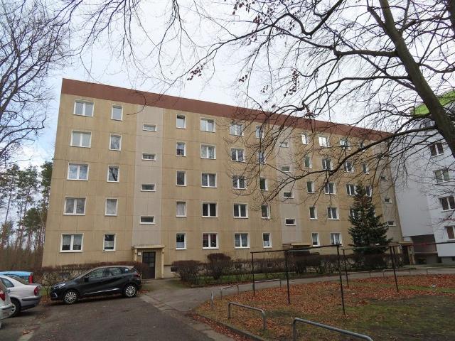 kleine Vier Zimmer Wohnung mit Wohnküche und Balkon