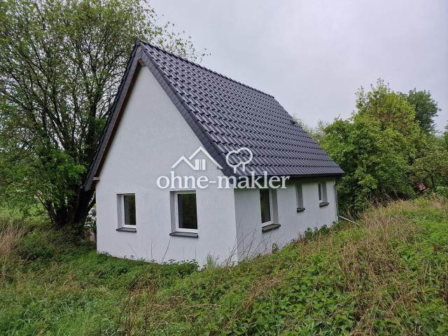 Kleiner Neubau auf 8.225 m² Grundstück in 32120 Hiddenhausen/NRW Rohbau eines Betriebsgebäudes