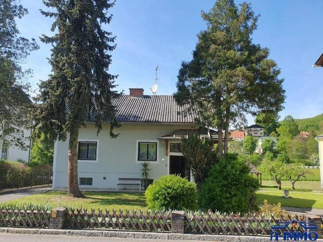 Kleineres Haus mit Grund im Thermenort Bad Gleichenberg zu kaufen. Wohnflächenvergrößerung möglich!
