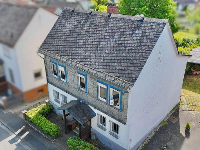 Kleines charmantes EFH in Sinn OT mit Garten