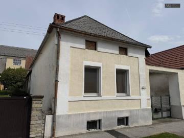 Kleines Einfamilienhaus mit Potenzial & Photovoltaik