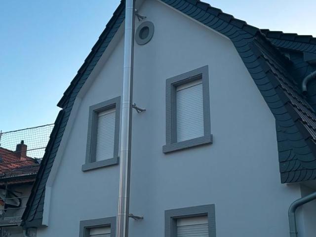 Kleines freistehendes Einfamilienhaus