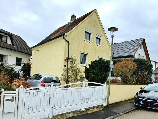 Kleines, gemütliches EFH im Herzen von Steinheim in ruhiger Seitenstraße