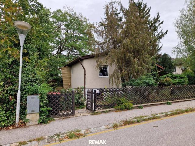 KLEINES HAUS MIT GROSSEM POTENTIAL IHRE CHANCE IN HOLLABRUNN!