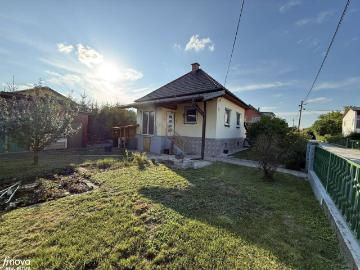 House for sale in 8055