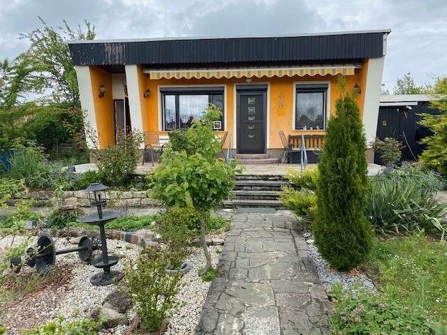 Kleines Haus mit Terrasse Wohnadresse!
