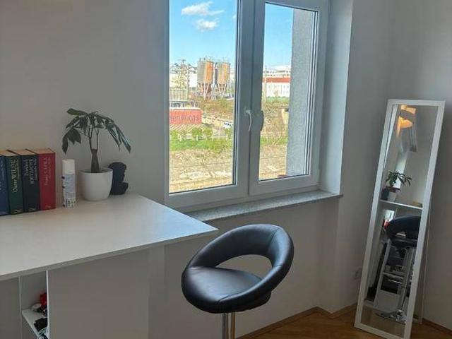 Kleines Studentenapartment mit Pkw Parkplatz