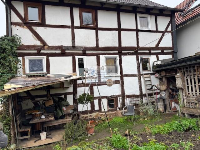 Kleines vermietetes denkmalgeschütztes Fachwerkhaus