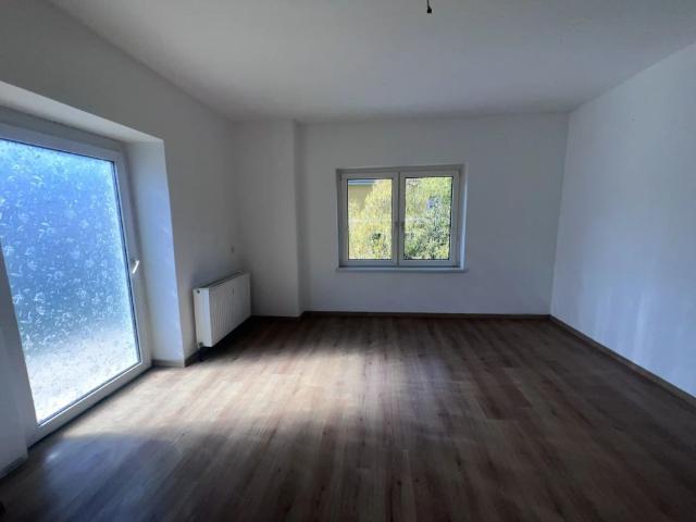 Kleines Wohnhaus mit Garten & Platz für Hobbybastler!