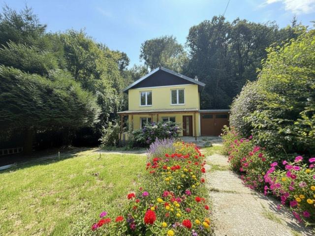 KLEINGARTENHAUS in Grünruhelage | ca. 700 m² Eigengrund | 3 Zimmer | ca. 120 m² NFL | Garage & Keller