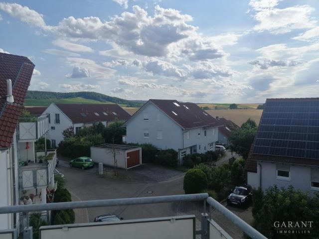 Kleinstadtflair in naturnaher Feldrandlage am Fuße des Heuchelbergs