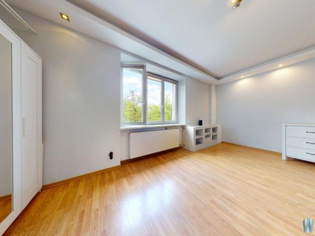 Do sprzedania klimatyczne 29m² w zabytkowym modernizmie Żoliborza