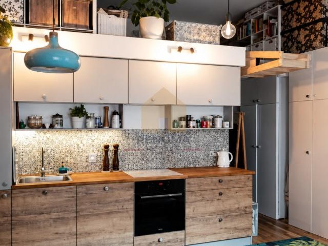 Klimatyczne 30 m2 z antresolą, wysoki standard