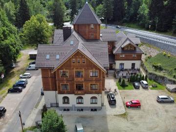 Klimatyczny apartament 47 m2 w odrestaurowanej willi w Szklarskiej Porębie