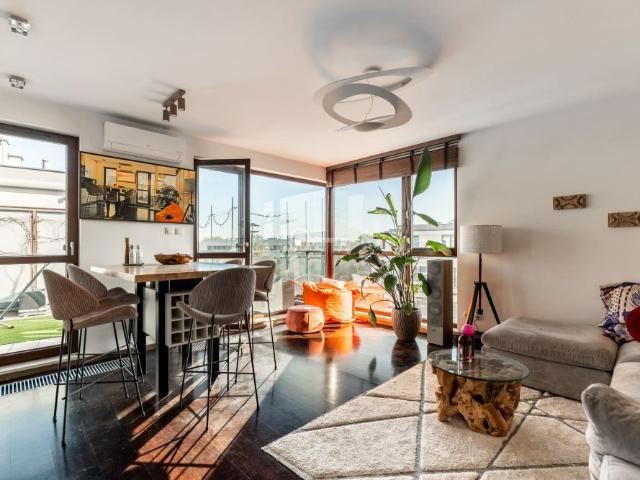 Klimatyzowany apartament z 35 metrowym tarasem na