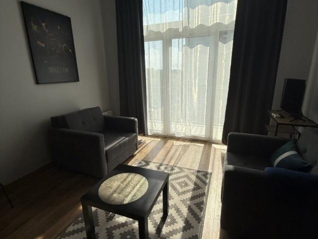 Zapraszam do klimatyzowanego mieszkania 30 m² przy lotnisku