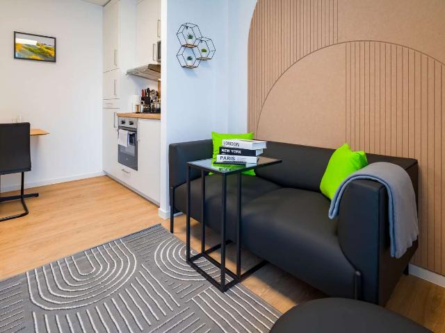 Klimatisiert und sofort verfügbar: 1 Zimmer Apartment, voll möbliert & ausgestattet in Hainburg