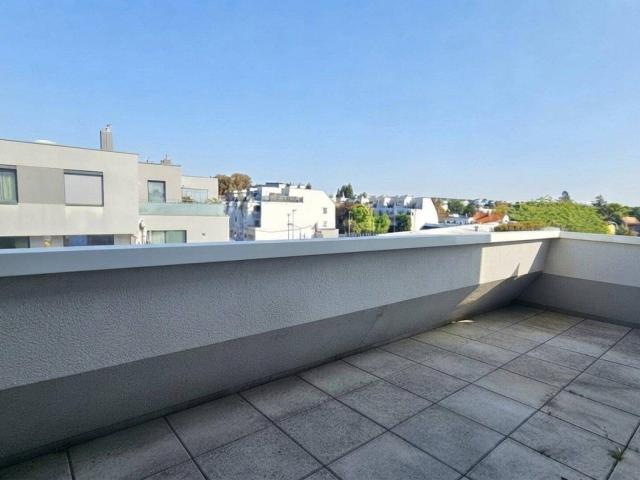 Klimatisierte Dachgeschoßwohnung mit Garage!