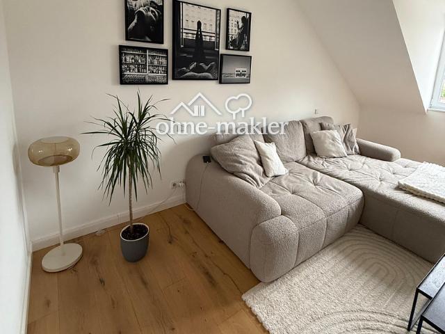 Klimatisierte & helle DG Wohnung in kernsaniertem Altbau sucht Nachmieter
