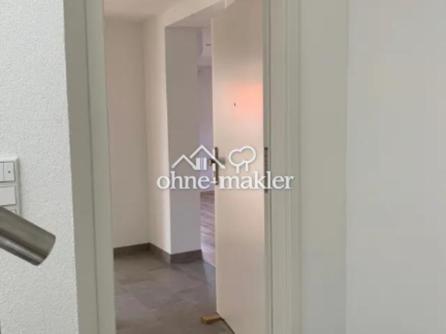 Klimatisierte 2,5 Zimmer Wohnung in Erlenbach