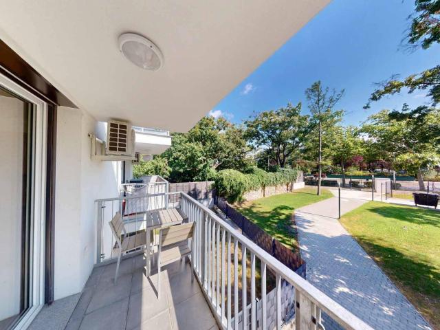 Klimatisierte 2 Zimmer Wohnung mit Balkon Nähe Schloss Erlaa