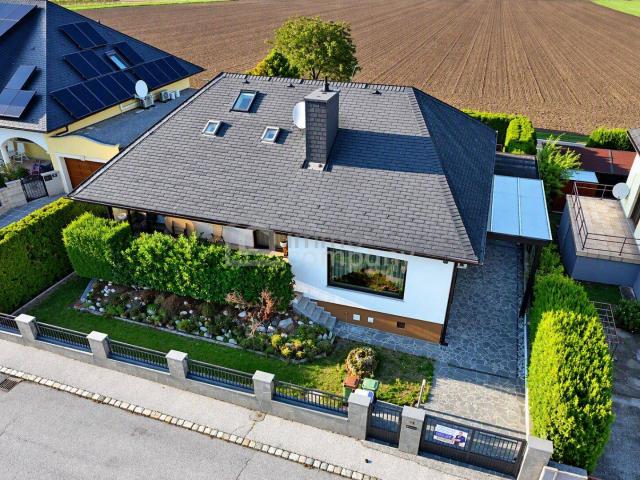 Klimatisiertes Haus mit Weitblick zu verkaufen! Garage, vollunterkellert, uvm