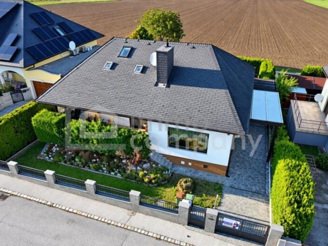 Klimatisiertes Haus mit Weitblick zu verkaufen! Garage, vollunterkellert, uvm
