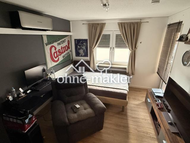 Klimatisiertes Raumwunder: Renovierte 4 Zimmer Wohnung mit 2 Balkonen & 2 Garagen