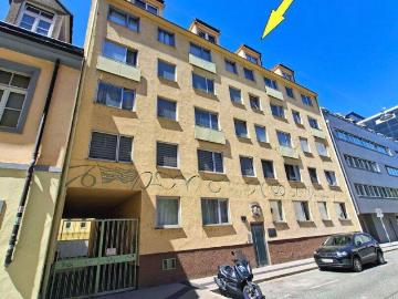 klimatisierter DG Wohntraum mit Dachterrasse & KFZ Stellplatz Nähe Gürtel & Wienzeile