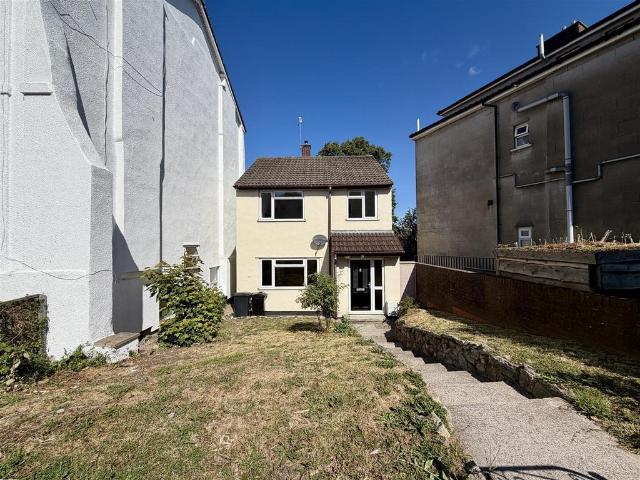 Knowle Road, Totterdown, Bristol 3 bed detached house to rent £1,700 pcm £392 pw