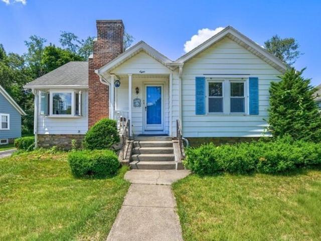 Knowles Rd, Worcester, Home For Sale