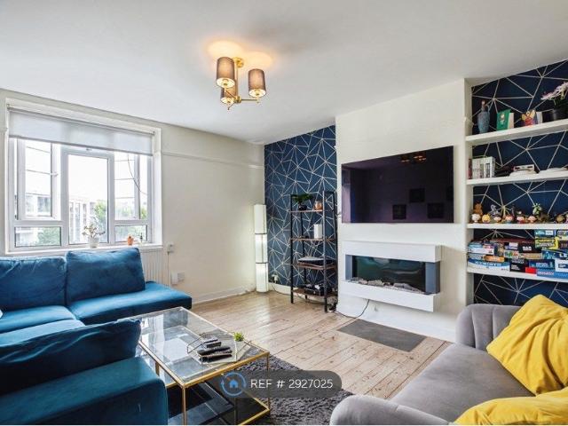 Knowlton House, London SW9, 2 bed flat to rent, £2,300 pcm | PrimeLocation