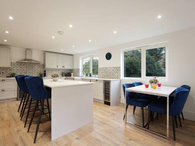Knowsley, L34 9EE, United Kingdom | 5 bed apartment for rent #114726930 | Rentberry