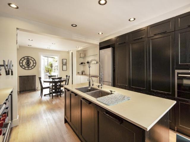 Knowsley Road, London, SW11 4 bed terraced house to rent £5,000 pcm £1,154 pw