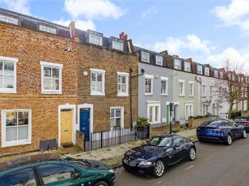 Knowsley Road, London, SW11 4 bed terraced house to rent £5,500 pcm £1,269 pw