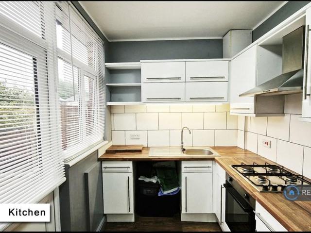Knowsley Road, St. Helens, WA10 1 bed maisonette to rent £700 pcm £162 pw