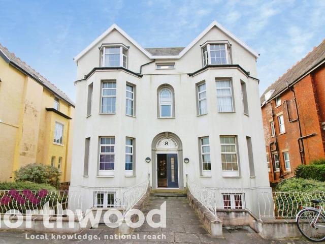 Knowsley Road, Southport, PR9 1 bed flat to rent £625 pcm £144 pw