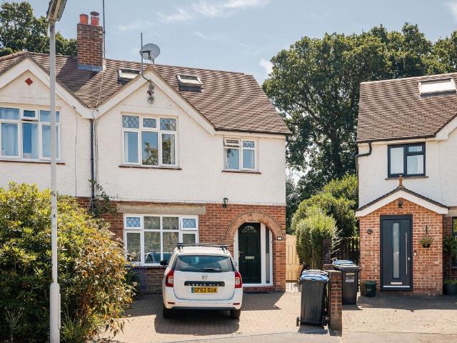 Knole Grove, East Grinstead RH19, 4 bed semi detached house to rent, £2,350 pcm | PrimeLocation