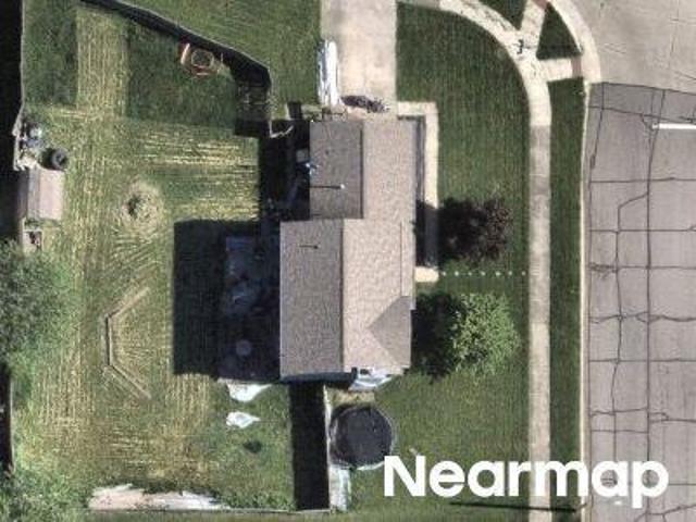 Knoll Crest Dr