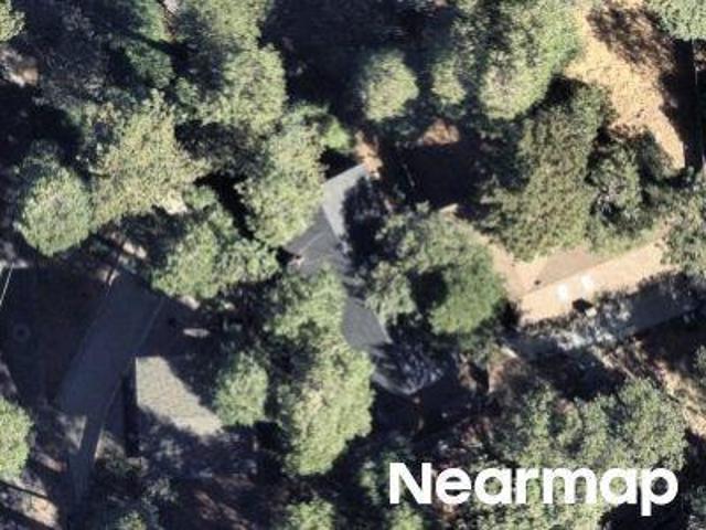 Knoll Dr
