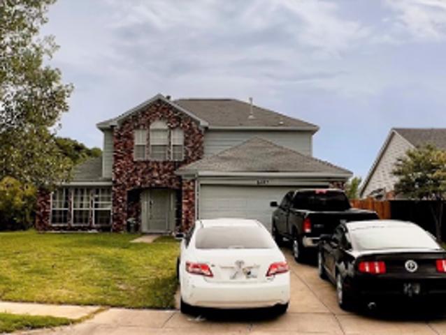Knoll Ridge Dr