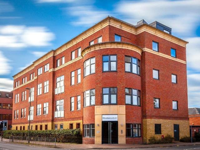 Knoll Road, Camberley, Surrey GU15, 2 bed flat to rent, £1,525 pcm | PrimeLocation