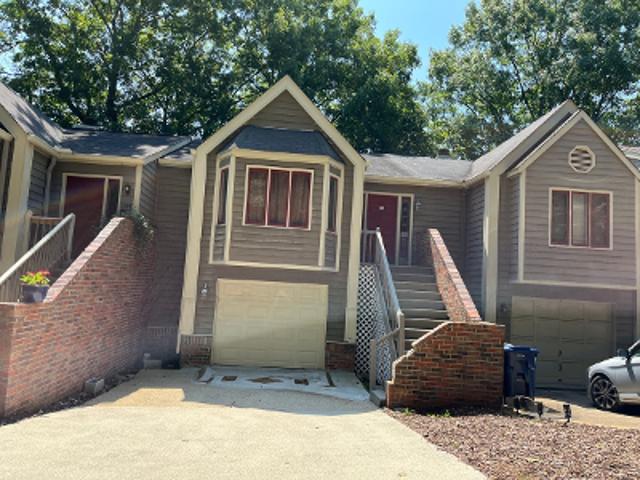 Knollridge Dr NE # 2