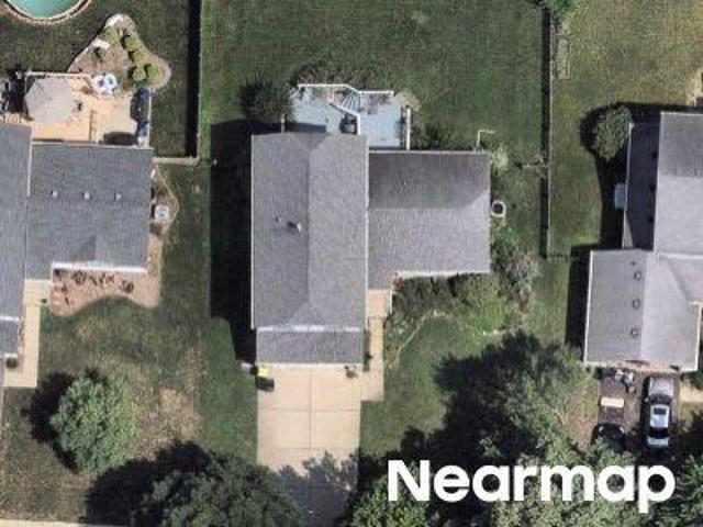 Knollwood Dr